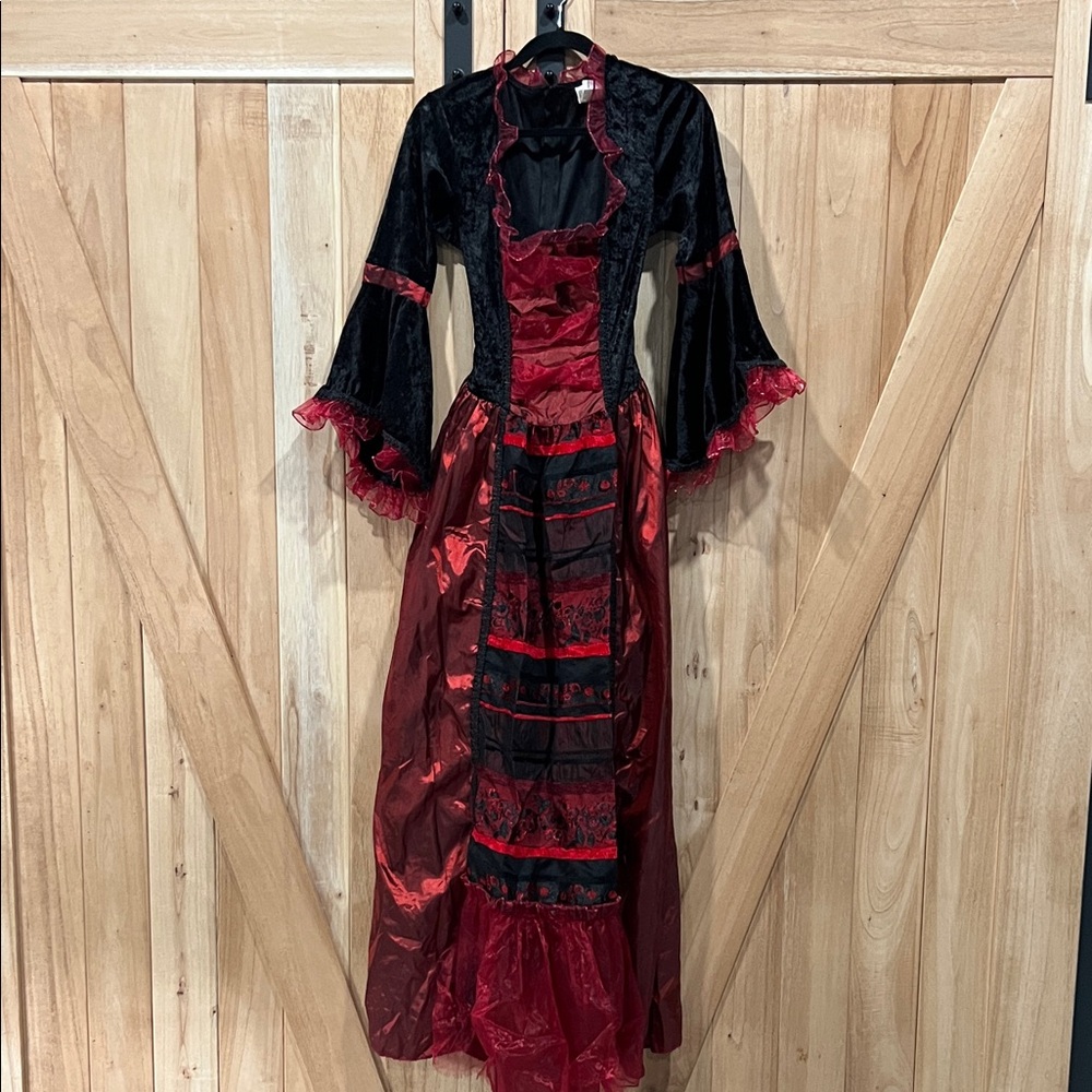 Elegant Costume Red and Black Gown - Halloween costume